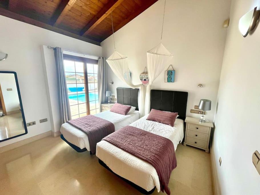 Stunning Villa Amanecer Corralejo Exteriör bild